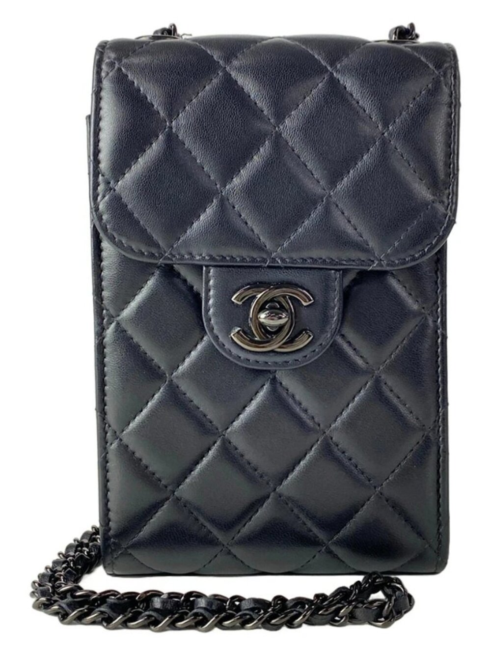 CHANEL Matelasse Black Lambskin Shoulder Bag